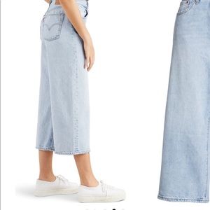 Levi’s wide leg crop denim